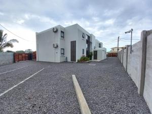 Bois Mapou Self Catering Apartments Unit 102