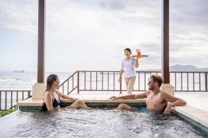 Villa Dahlia, 4 bed Oceanfront Retreat, Candidasa