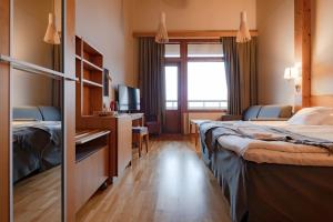 Superior Twin Room with Spa and Gym Access  room in Lapland Hotels Saaga