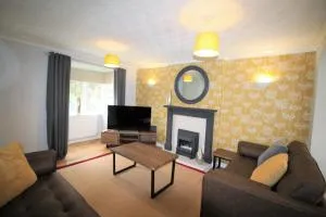 3 Bed Detached - Quiet Cul De Sac -Private Parking - Warmsworth