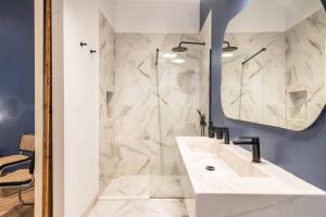 Modern & spacious apartment - Historic Center by REMS