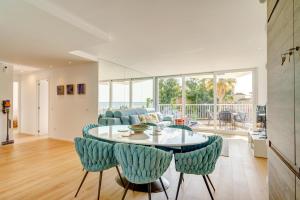 Beach Front Flat with Sea Views