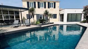 Villas Villa Moderna - Sublime villa de luxe avec piscine - Pezenas : photos des chambres