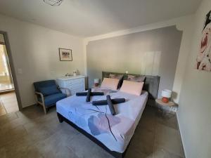 Maisons de vacances Location gite Lagnes, Luberon, Vaucluse : photos des chambres