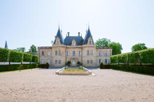 B&B / Chambres d'hotes Chateau de Lussac : photos des chambres