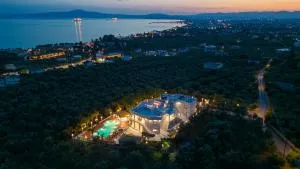 Villa Aegea - Meniná