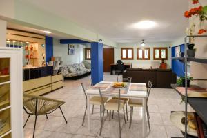 Anemos Old Town Apartment