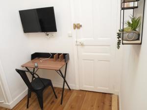 Campings Chambre tout confort au 2eme etage cour : photos des chambres