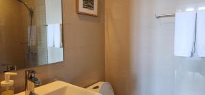 Casa Antonio At Uptown Parksuites Two