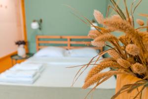 Bright Studio in the heart of Lapa - 5min walk to Metro!