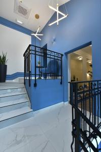 Royal Wellness and Spa