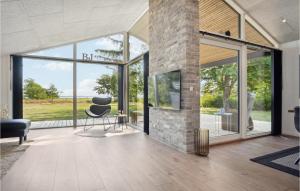 Cozy Home In Blåvand With Kitchen