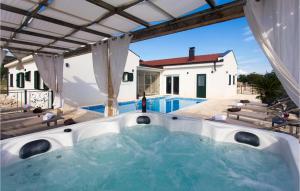 Beautiful Home In Lovrec With Sauna