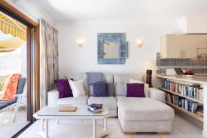 Luxury Seaside Retreat