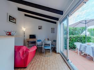 Maisons de vacances Holiday Home Le Hameau des Capellans by Interhome : photos des chambres