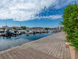 Maisons de vacances Holiday Home Le Hameau des Capellans by Interhome : photos des chambres