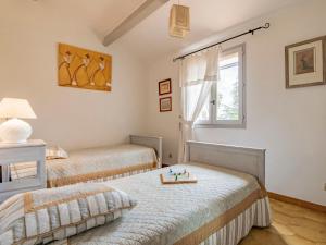 Maisons de vacances Holiday Home Les Iris by Interhome : photos des chambres