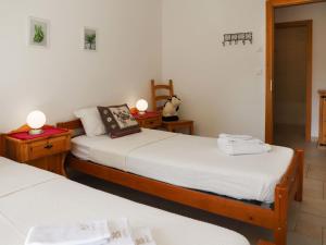 Apartment Domaine des Reines D1A by Interhome