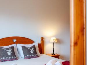 Apartment Les Cimes Blanches B 401 by Interhome