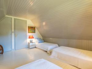 Maisons de vacances Holiday Home Manoir Kerprigent by Interhome : photos des chambres