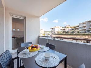 Appartements Apartment Beau Rivage-2 by Interhome : photos des chambres