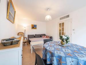 Appartements Apartment Beau Rivage-2 by Interhome : photos des chambres