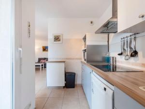 Appartements Apartment Beau Rivage-2 by Interhome : photos des chambres