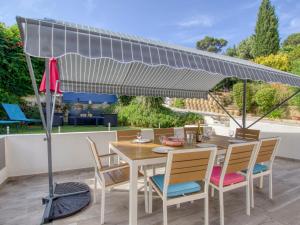 Maisons de vacances Holiday Home De Manou by Interhome : photos des chambres