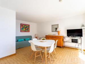 Apartment Les Floralies II-3 by Interhome
