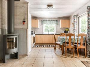 Holiday Home Erikstorp 142 by Interhome