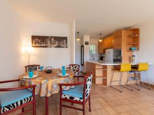 Maisons de vacances Holiday Home Les Jardins d'Helios by Interhome : photos des chambres