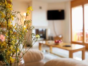 Apartment Domaine des Reines D3 by Interhome