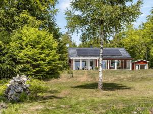 Holiday Home Erikstorp Femman by Interhome