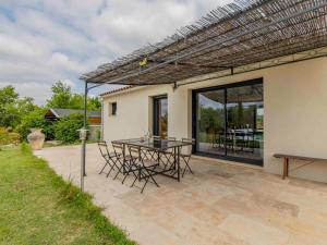 Maisons de vacances Holiday Home L'Oliveraie by Interhome : photos des chambres