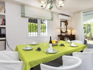 Holiday Home La Reserva IV by Interhome