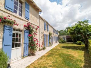 Maisons de vacances Holiday Home Au bord du canal by Interhome : photos des chambres