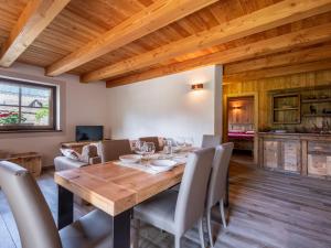 Apartment Les Combes by Interhome