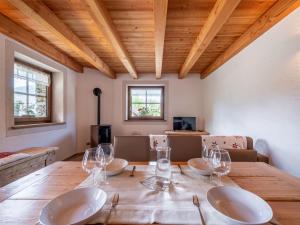 Apartment Les Combes by Interhome