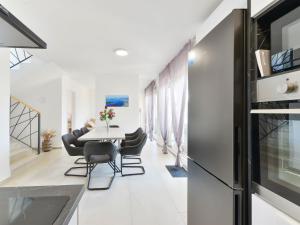 Holiday Home Sunrise by Interhome