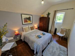 B&B / Chambres d'hotes La Chtite Creuse - Chambres d'hotes - Parking - abri 2 roues : Chambre Double