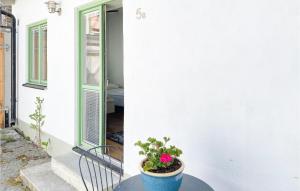 1 Bedroom Beautiful Apartment In Visby