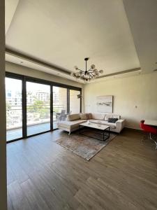 The bridge Residence