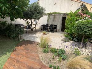 Appartements Gite Bastide LAGREMUSE : photos des chambres