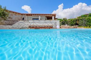 Villa BRANDINCHI - Heated Pool, Private Beach, Sea View, Wi-Fi