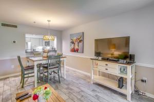 Steps to Shore and Pool Access Myrtle Beach Condo