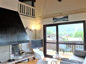 T2 avec mezzanine, balcon et parking à Samoëns - Pour télétravail - FR-1-629-115