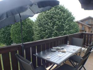 T2 avec mezzanine, balcon et parking à Samoëns - Pour télétravail - FR-1-629-115