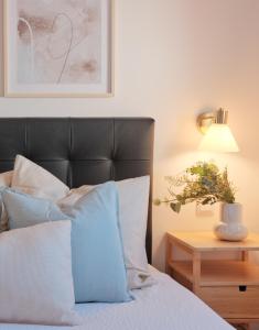 Downtown Terrace - 2 Bedroom Apt in Graça With Private & Sunny terrace!