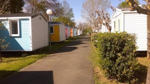 Campings CAMPING LE NAVARRE *** : Mobile Home