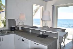 Appartements DIRECT FRONT BEACH SWIMMING POOL : photos des chambres